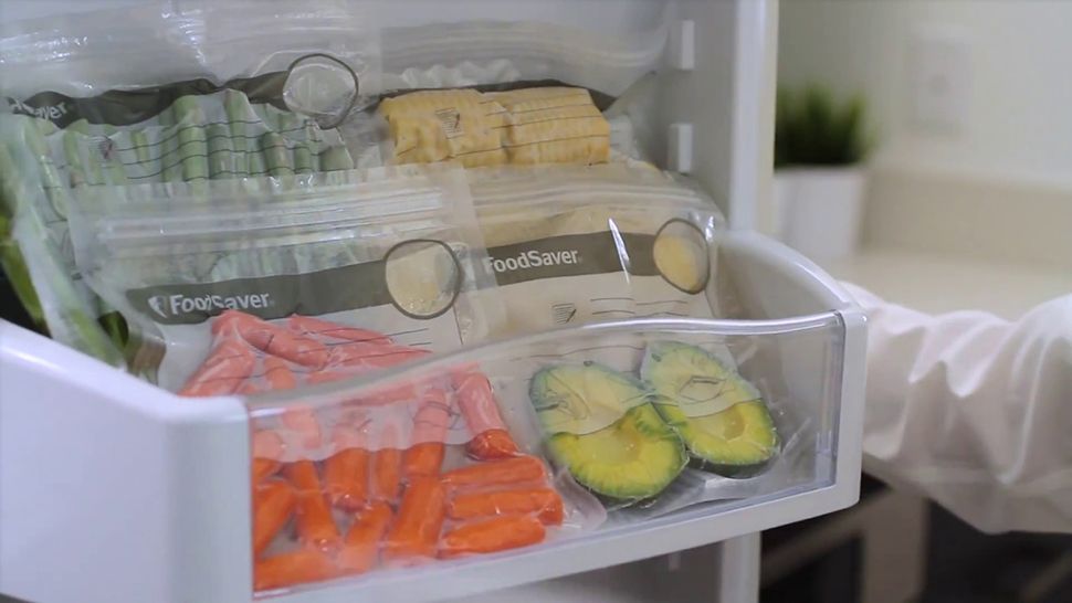 วิธีเก็บผักผลไม้ในตู้เย็นด้วยการใส่ถุงสูญากาศ 