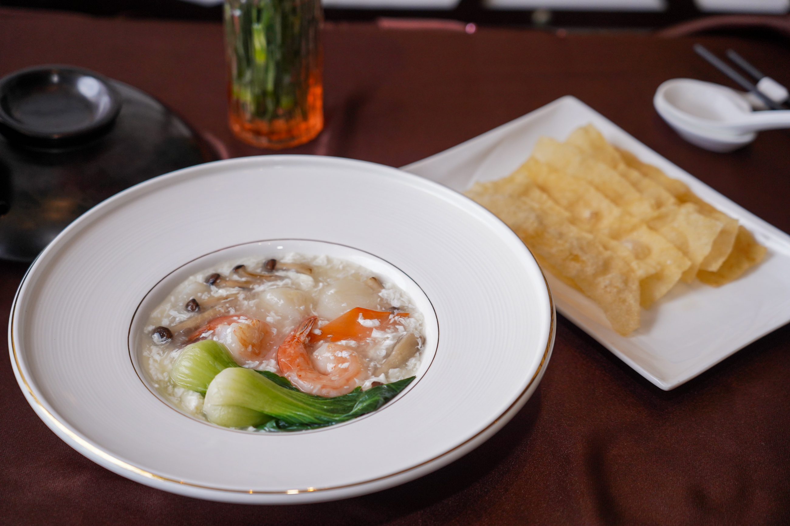 10 เส้นใหญ่กรอบทะเลหยก