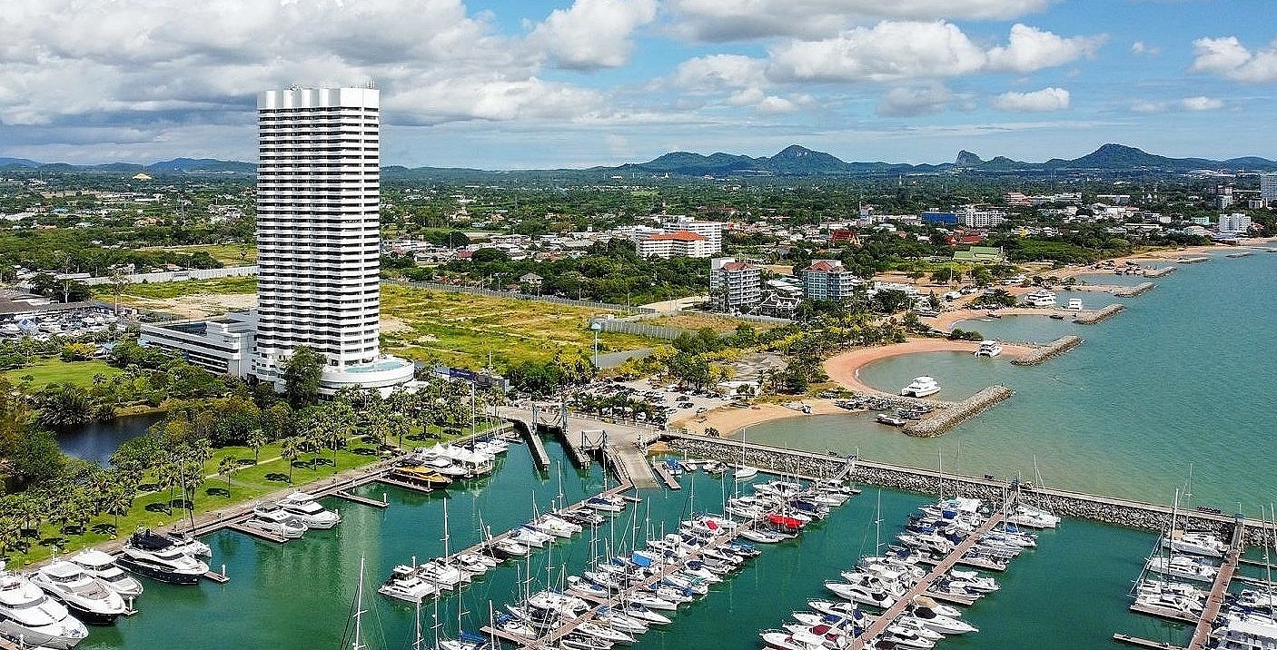 Ocean Marina Exterior (1)