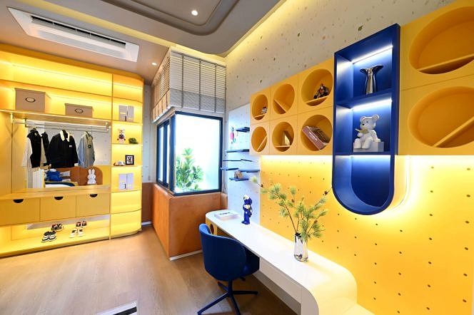 Goldina Sathorn12